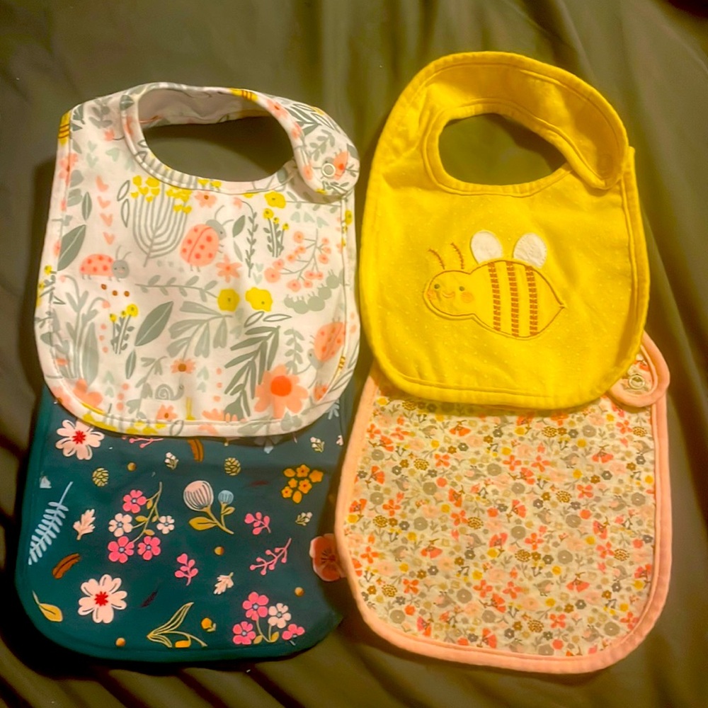 4 pack, baby girl bib, never been used, waterproof